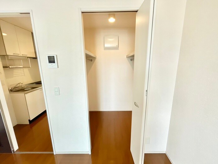 物件内観写真11　(収納)