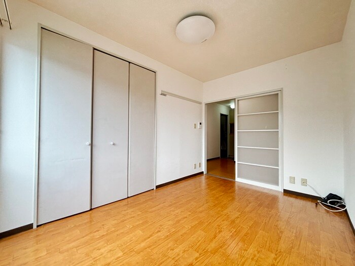 物件内観写真7　(居室)