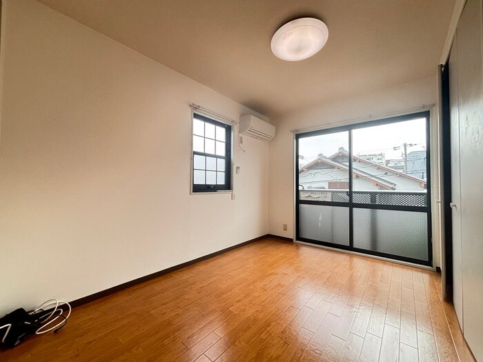 物件内観写真8　(居室)