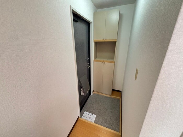 物件内観写真14　(玄関)