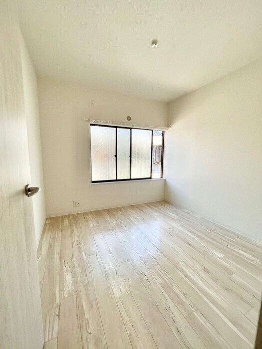 物件内観写真13　(居室)