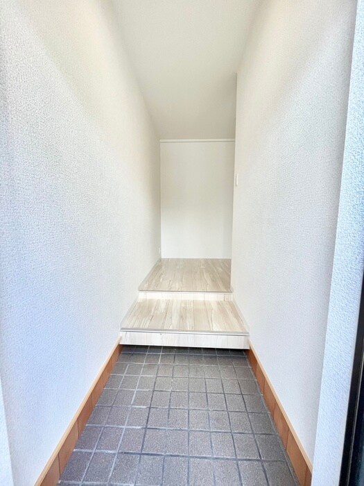 物件内観写真17　(廊下)