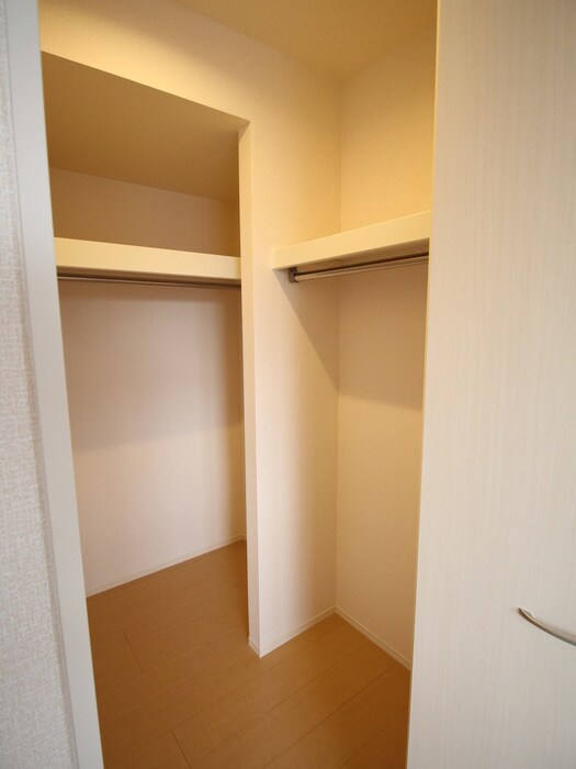 物件内観写真11　(収納)