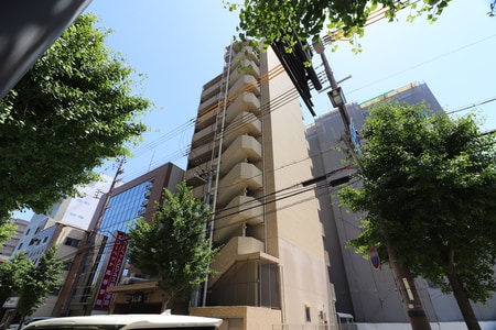 エヌイ－ワ－ルド尼崎外観写真