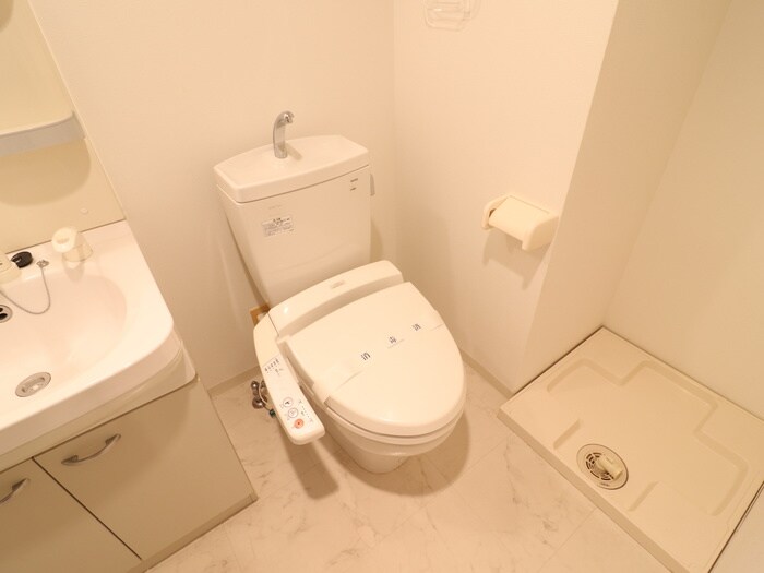 物件内観写真11　(トイレ)