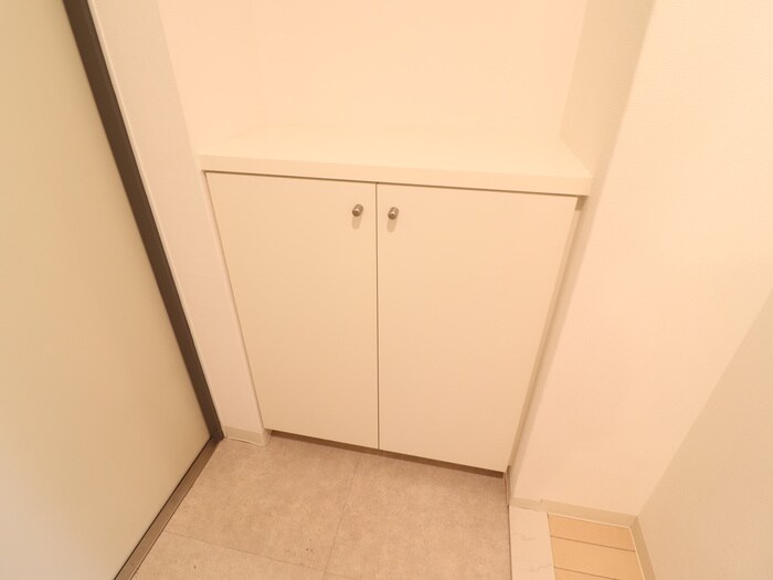 物件内観写真15　(靴箱)