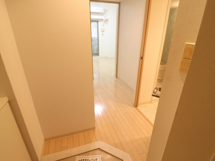 物件内観写真17　(廊下)