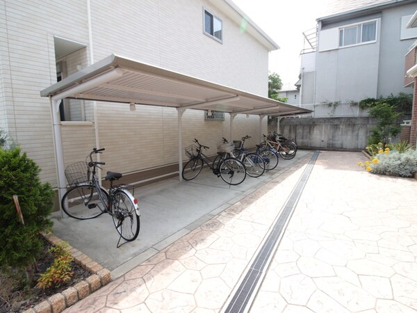 駐輪場