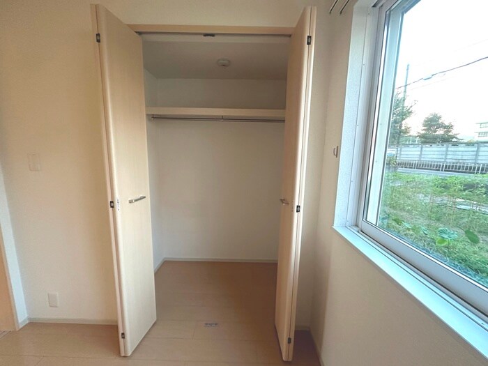 物件内観写真15　(収納)