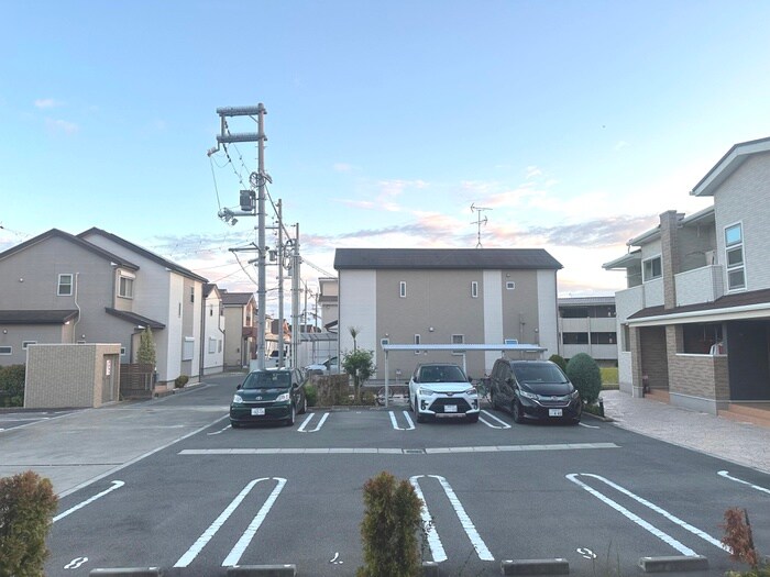 物件内観写真21　(室内からの展望)