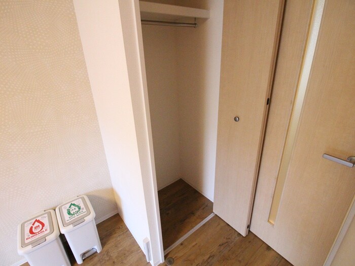 物件内観写真12　(収納)