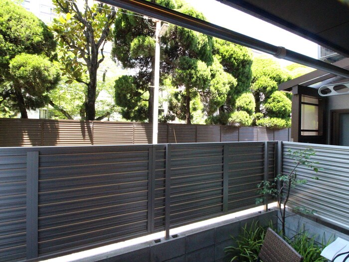 物件内観写真14　(室内からの展望)