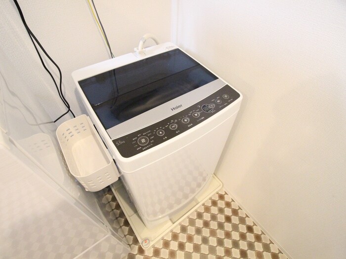 物件内観写真17　(洗濯機置場)