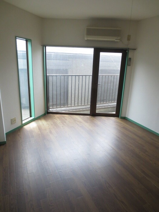 物件内観写真9　(居室)