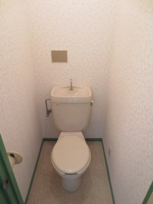 物件内観写真12　(トイレ)