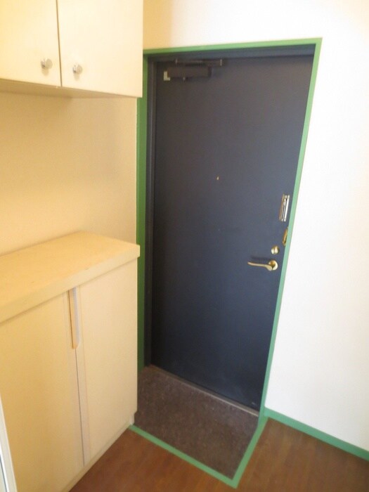 物件内観写真15　(玄関)