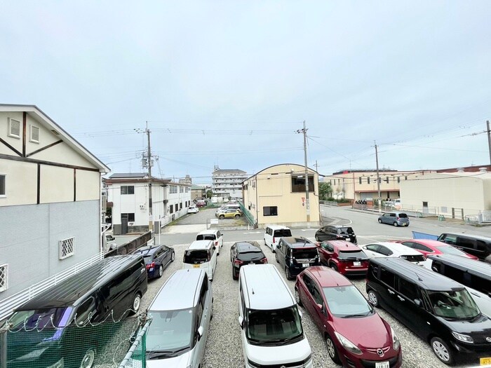 物件内観写真20　(室内からの展望)