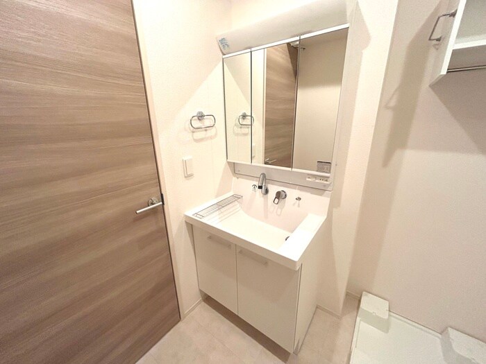 物件内観写真13　(洗面)