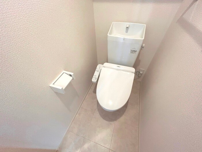 物件内観写真14　(トイレ)