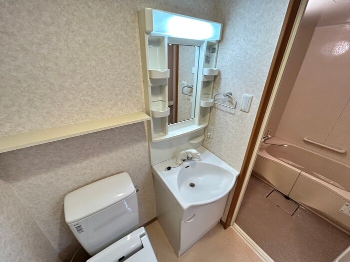 物件内観写真15　(洗面)