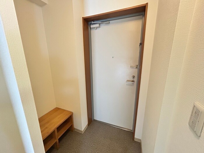 物件内観写真22　(玄関)