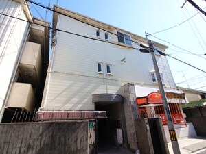 松野コ－ポＣ棟(3F)外観写真