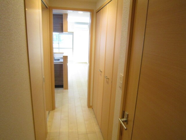 物件内観写真7　(廊下)