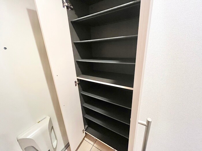 物件内観写真19　(靴箱)