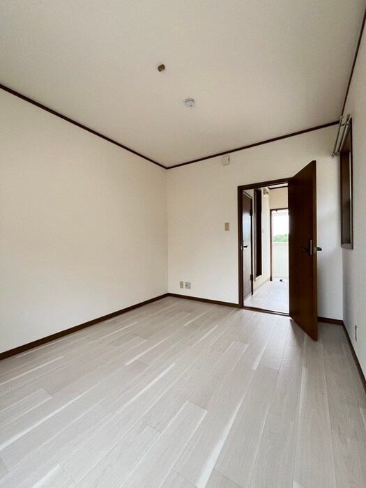 物件内観写真9　(居室)