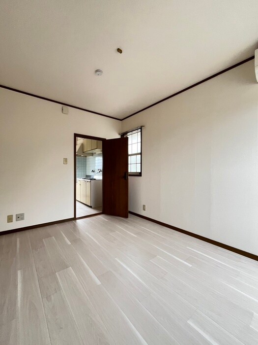 物件内観写真10　(居室)