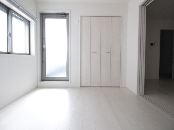 物件内観写真5　(居室)