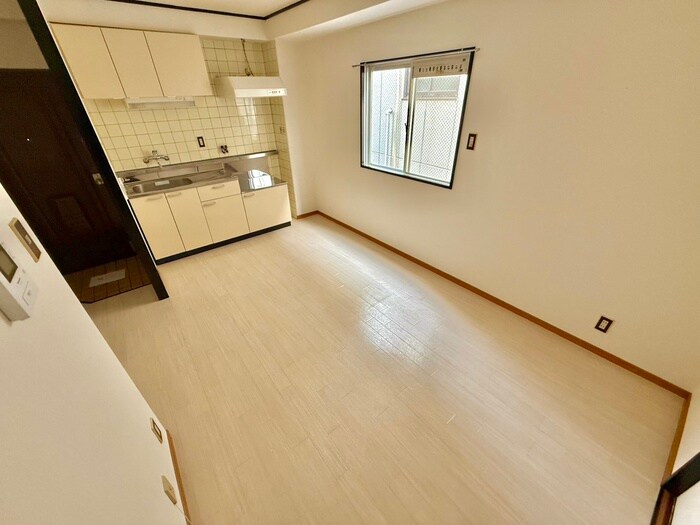 物件内観写真14　(居室)