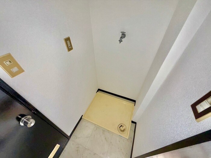 物件内観写真22　(洗濯機置場)