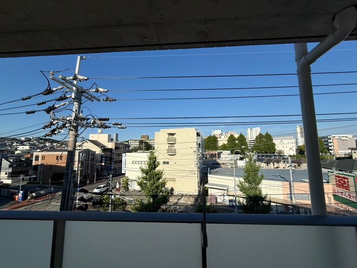 物件内観写真15　(室内からの展望)