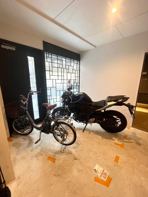 バイク置き場