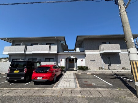 ツヴァイ・バ－ム・宝ヶ池外観写真