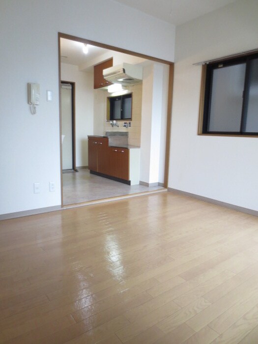 物件内観写真9　(居室)