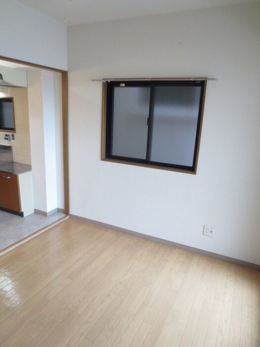 物件内観写真12　(居室)