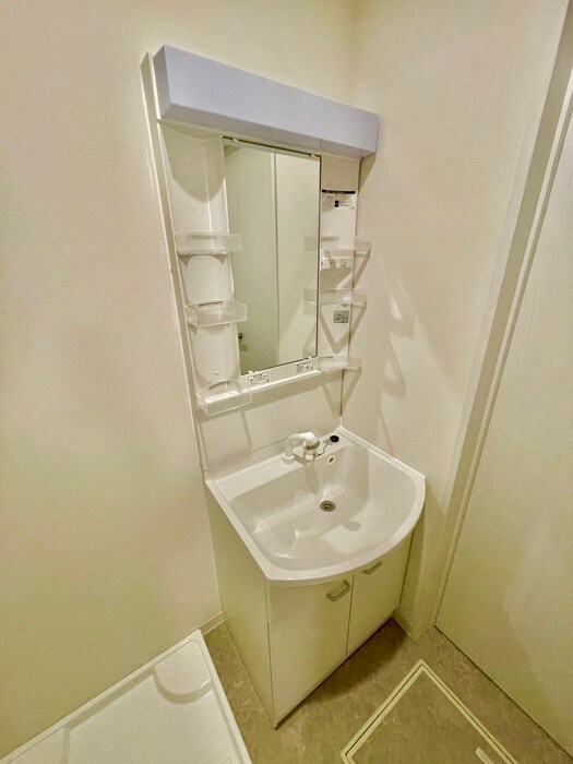 物件内観写真12　(洗面)