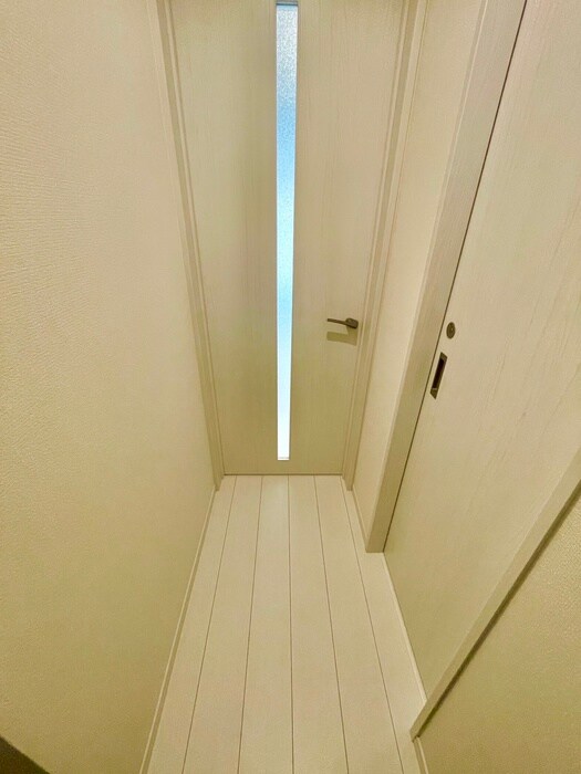 物件内観写真18　(廊下)