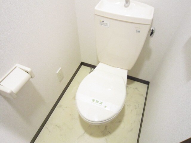 物件内観写真10　(トイレ)