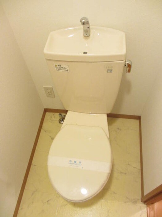 物件内観写真14　(トイレ)