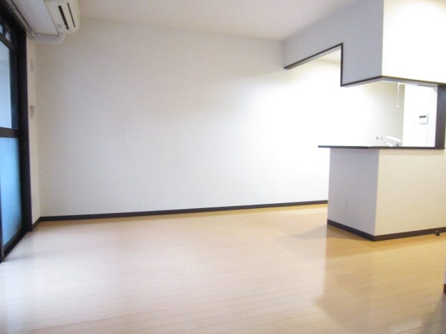 物件内観写真15　(居室)