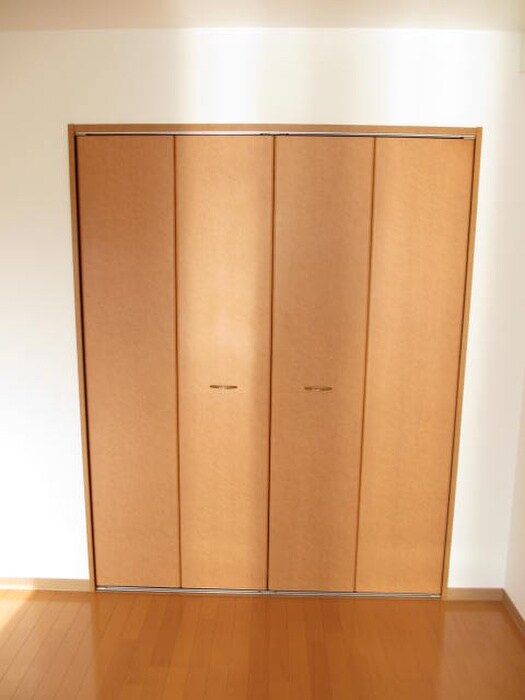 物件内観写真16　(収納)