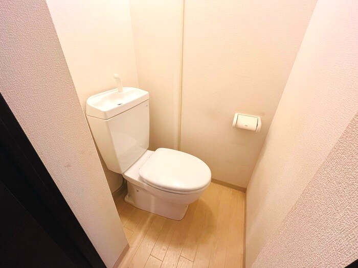 物件内観写真12　(トイレ)