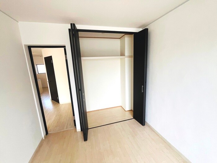 物件内観写真16　(収納)
