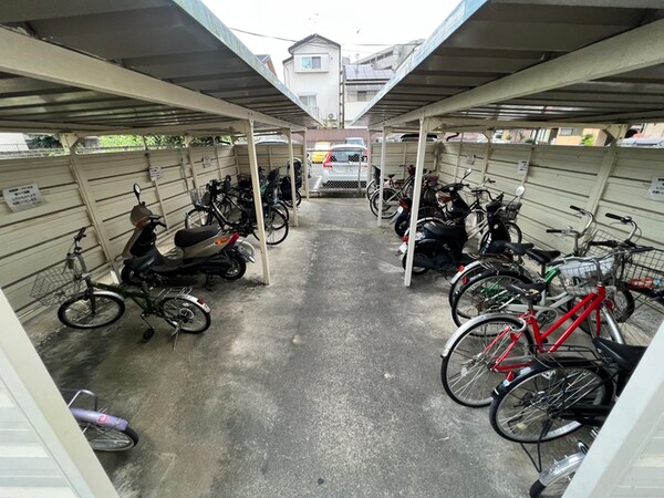 駐輪場