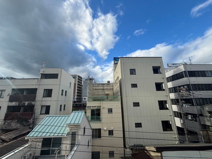 物件内観写真15　(室内からの展望)