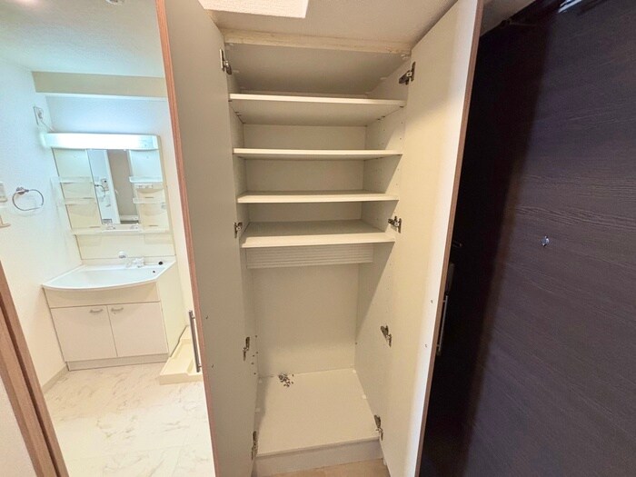 物件内観写真18　(靴箱)