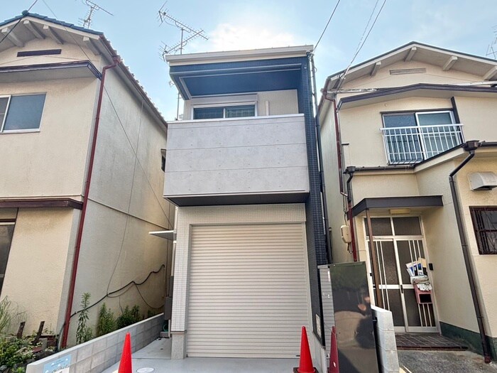 物件外観写真1　(外観写真)